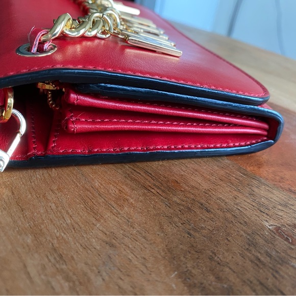 Moschino Logo Chain Clutch, Wallet, Small Bag (limited edition) - Picture 6 of 16